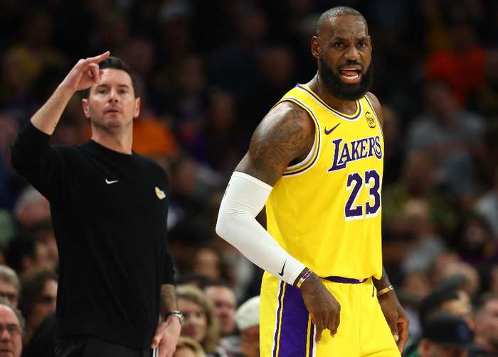 胜热火采访！雷迪克爆赞詹东，詹姆斯展求胜欲，里弗斯被激活斗志