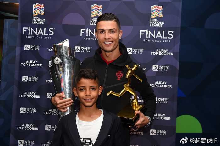  C罗儿子即将签约皇马！15岁天才已进U16训练，C罗或回西班牙