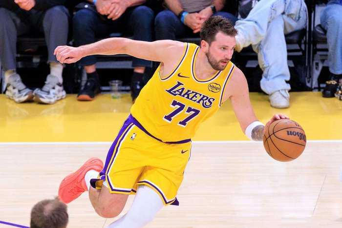  21+10，角色球员打出全明星表现，值得鼓励